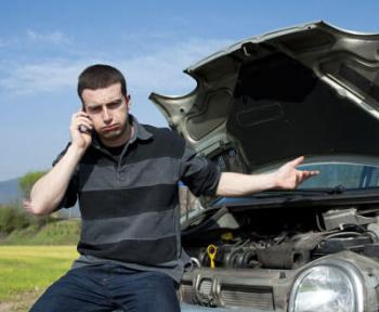 Keep safe while waiting for roadside assistance